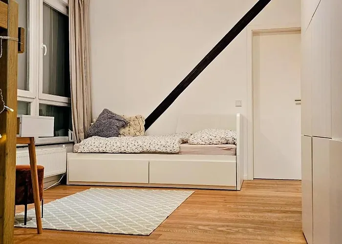 Stadtwohnung 110qm Mit Dachterrasse Ueber Zwei Etagen Düsseldorf
