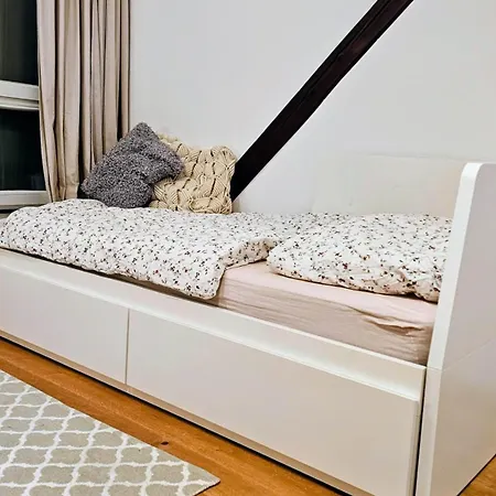 Apartmán Stadtwohnung 110qm Mit Dachterrasse Ueber Zwei Etagen