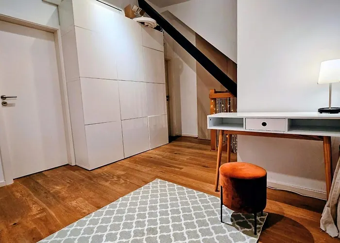 Stadtwohnung 110qm Mit Dachterrasse Ueber Zwei Etagen