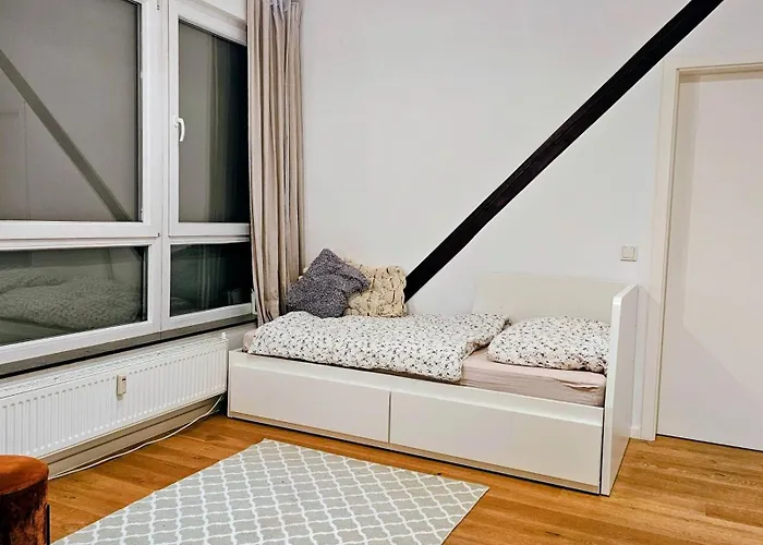 Stadtwohnung 110qm Mit Dachterrasse Ueber Zwei Etagen *