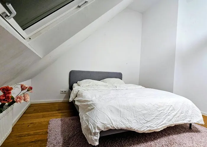 Stadtwohnung 110qm Mit Dachterrasse Ueber Zwei Etagen Lejlighed