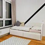 Stadtwohnung 110qm Mit Dachterrasse Ueber Zwei Etagen *